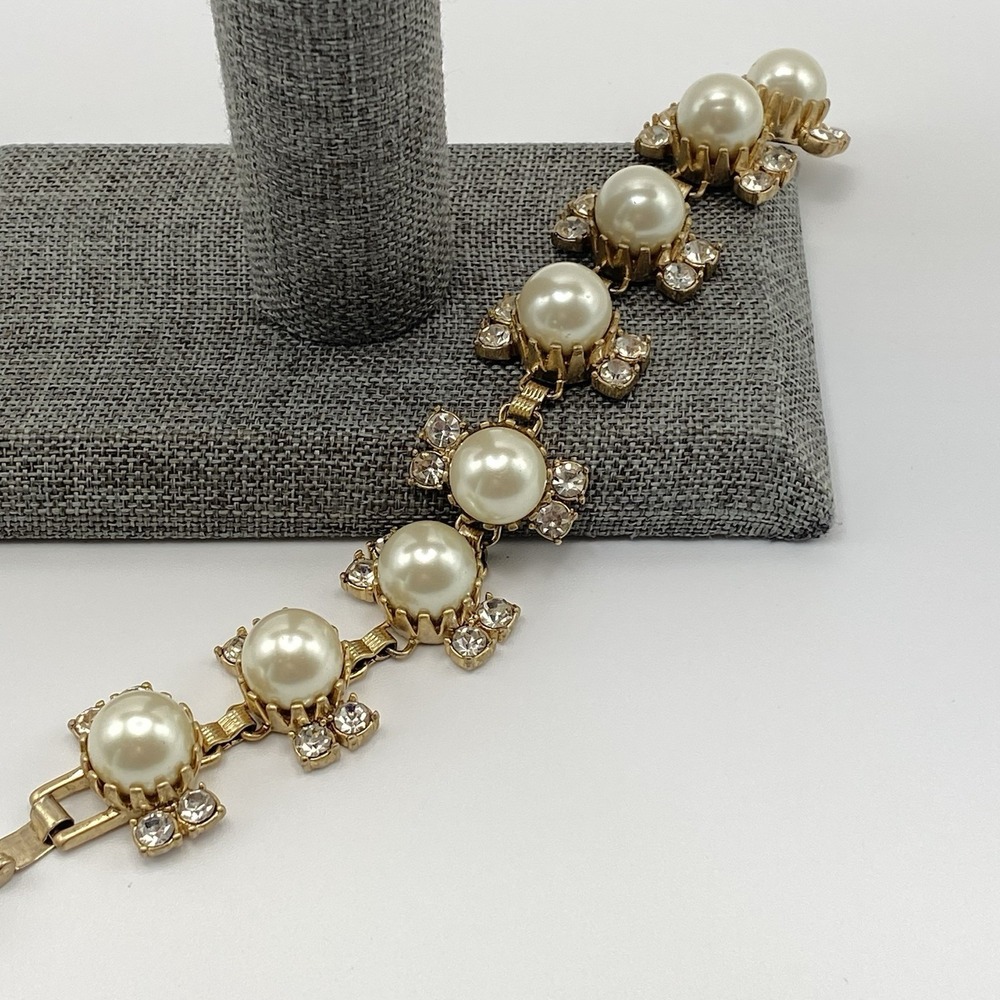 J.Crew Gold Tone Bracelet Vintage Style Faux Pearl Crystal 7.25 Inch